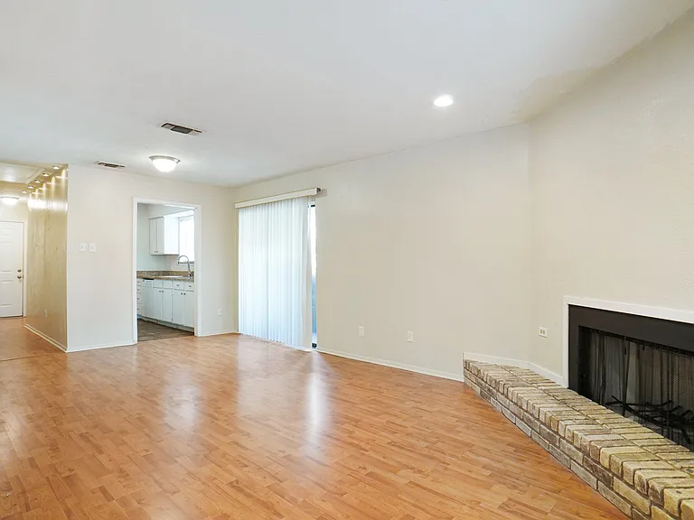 4908 Byers Ave #D — Photo 6