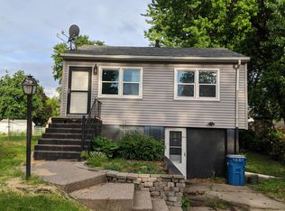 1510 Buell St, Muscatine, IA 52761