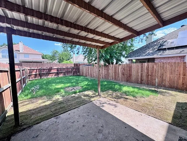1525 Fallcreek Ct — Photo 22