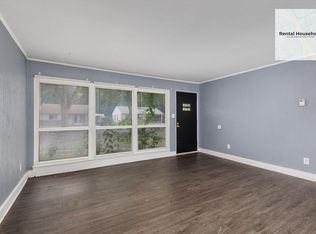 10400 Saratoga St, Oak Park, MI 48237