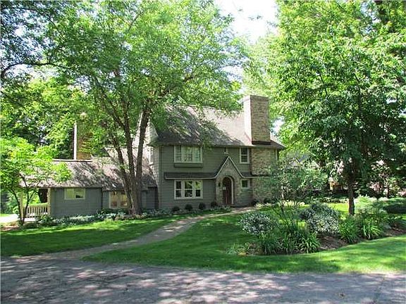 3rd image of 2969 Clover St