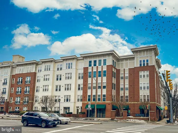 2655 Prosperity Ave APT 224, Fairfax, VA 22031