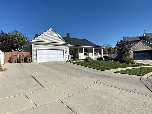 2nd image of 481 E Thornberry Dr