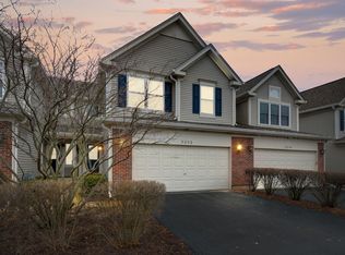 3252 Cool Springs Ct, Naperville, IL 60564