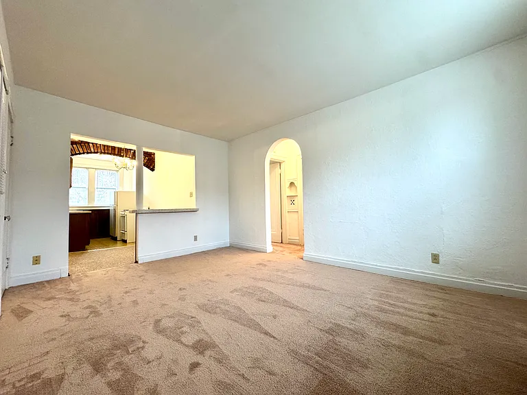 1204 Bellevue Ave #2 — Photo 6
