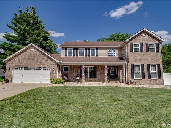 2nd image of 5 Buckeye Ct
