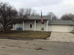 401 Willow Run St, Denver, IA 50622