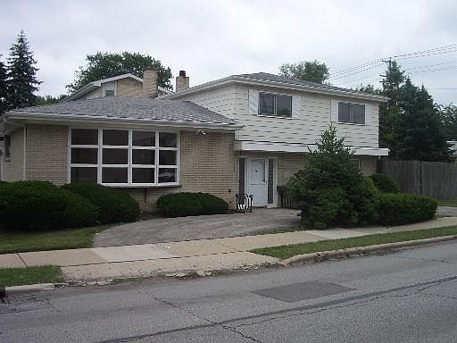 1st image of 8825 N Crawford Ave