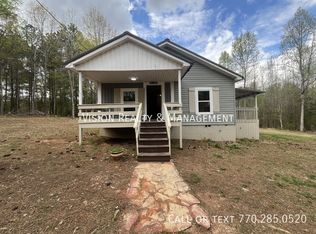 137 Red Oak Dr, Carrollton, GA 30117