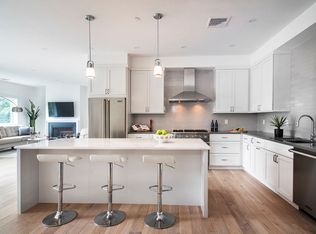Colonial, Pelham, NY 10803