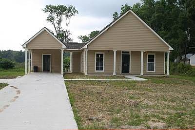 1st image of 43562 Brittany St
