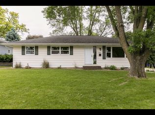2815 Hillhaven Ct SE, Cedar Rapids, IA 52403