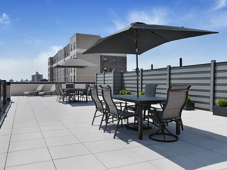 18303 Hillside Ave #2G — Photo 17