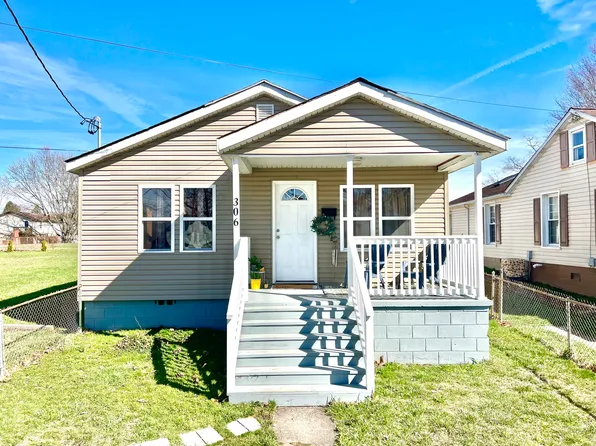 306 Rhodes St, Oak Hill, WV 25901