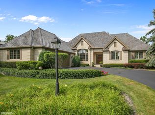 501 Mason Ln, Lake In The Hills, IL 60156