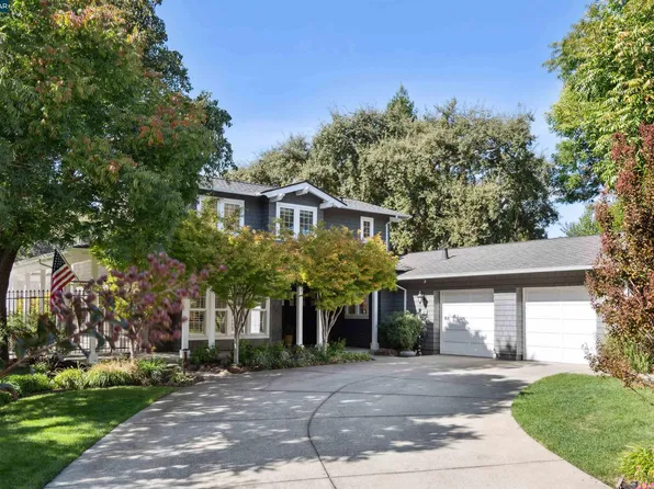 49 Olympic Oaks Dr, Lafayette, CA 94549