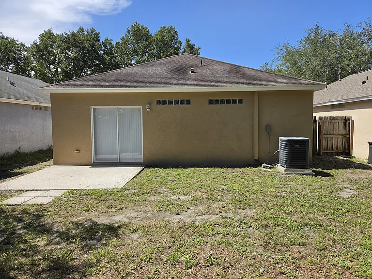 10347 Lakeside Vista Dr — Photo 12