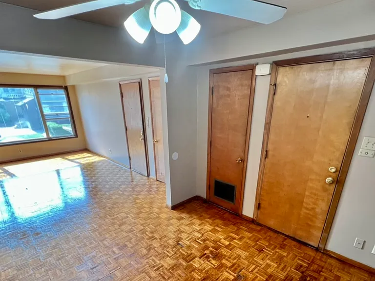 236 E Waltham St — Photo 2