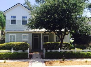 940 Paradise Cir, Atlantic Beach, FL 32233