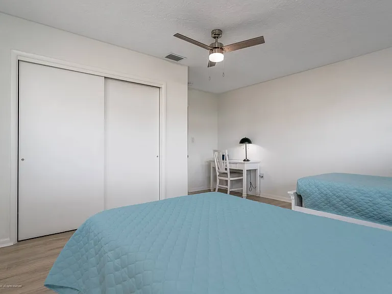 2515 Grove St — Photo 19