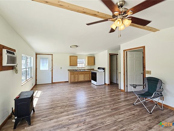 4th image of 1501 Kothmann Dr