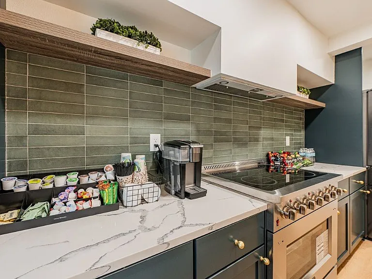 Bellevue Ridge — Photo 11