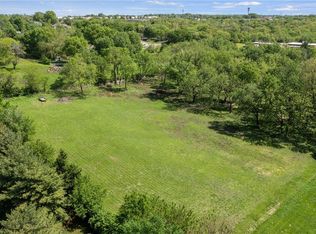 6948 Maurer Rd, Shawnee, KS 66217