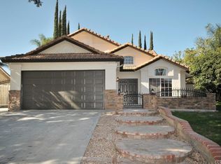 8739 Sandhill Dr, Riverside, CA 92508