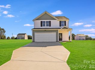 111 Red Cedar Ln, Statesville, NC 28625
