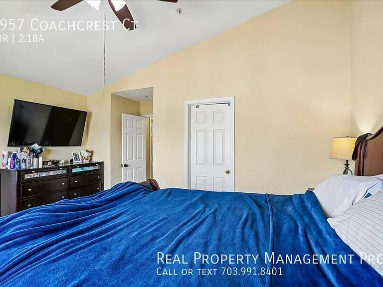 7957 Coachcrest Ct — Photo 16