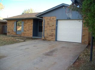 738 W Forster Dr, Mustang, OK 73064