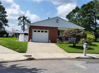 19 Beaumont Ct, Toms River, NJ