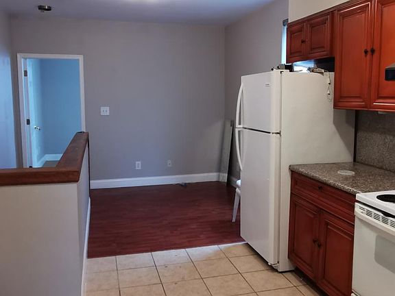 3rd image of 1522 Snyder Ave #3F