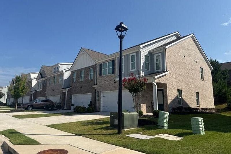 2nd image of 188 Belldown Ct