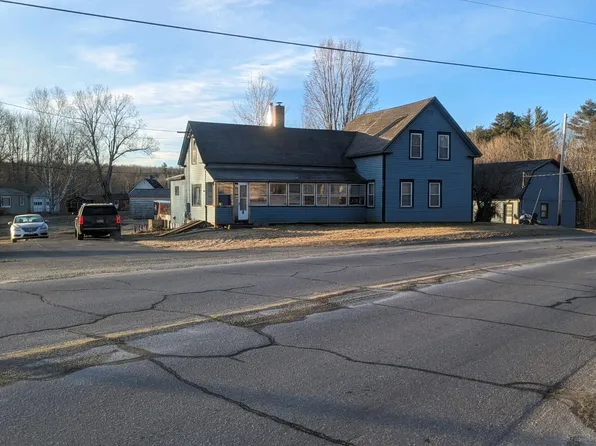 8 Hartland Road, Saint Albans, ME 04971