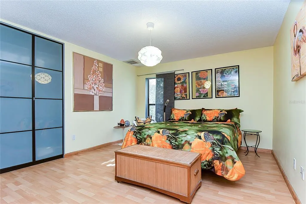 3 bed, 2.5 bath, 3102 sqft, $6,200 — Photo 4