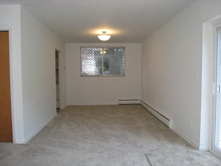 1468 Bemidji Dr — Photo 6