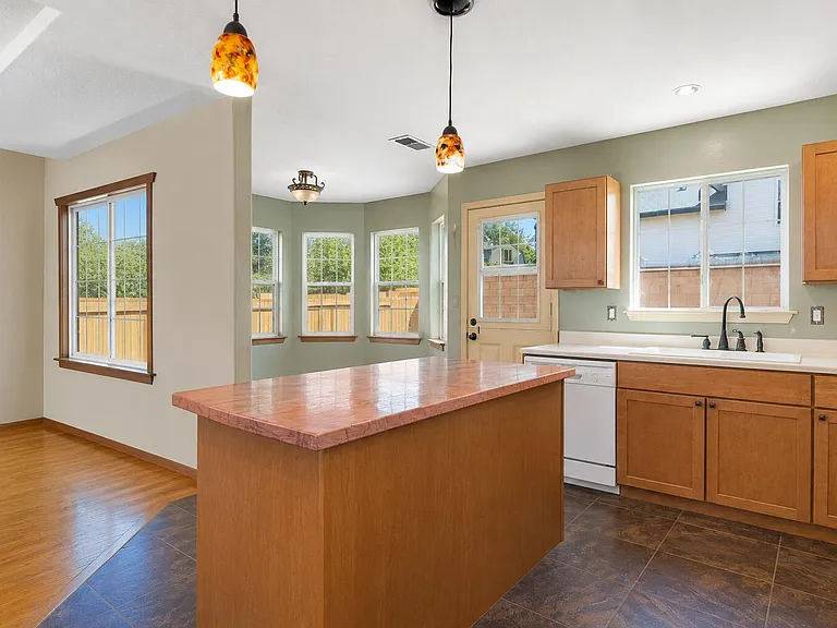 6716 Carney Ave NW — Photo 6