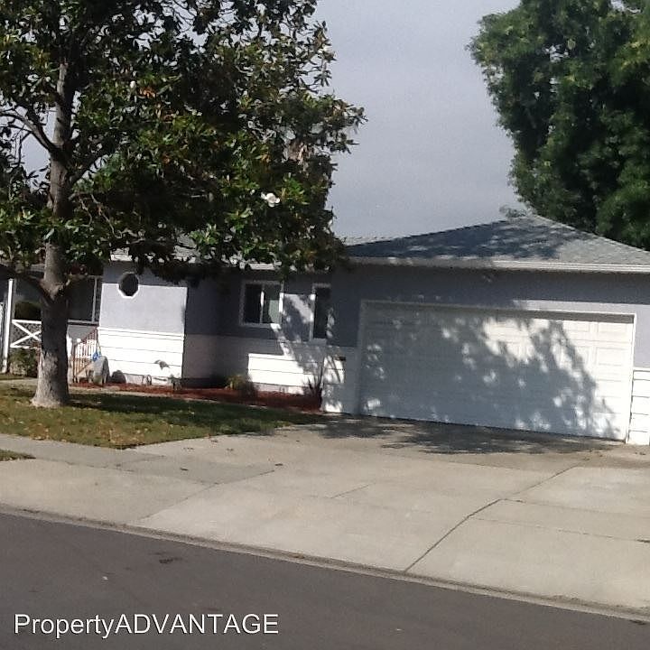 1st image of 639 Fern St