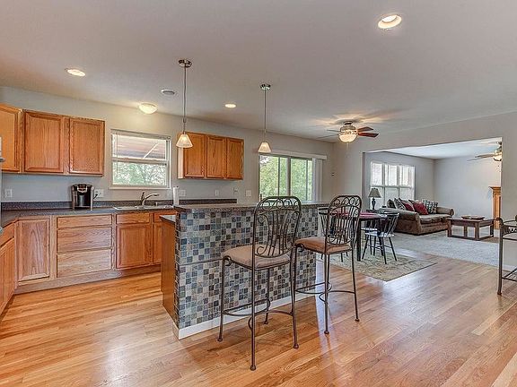 5th image of 3727 Longhorn Dr