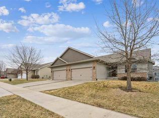 242 S Stewart St, North Liberty, IA