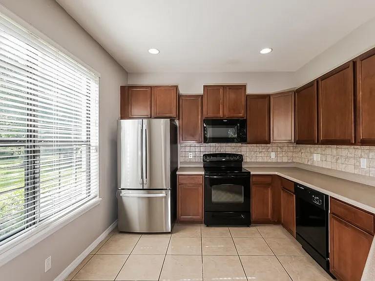 5511 Kinglethill Dr — Photo 8