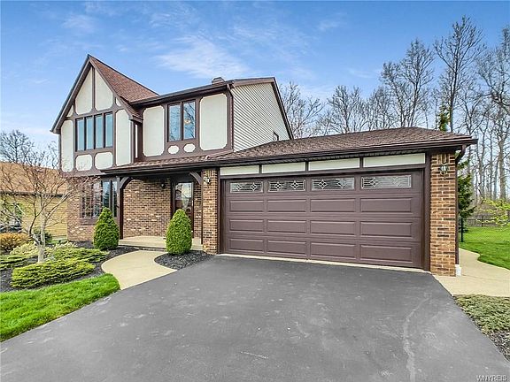 2nd image of 3584 Heatherwood Dr