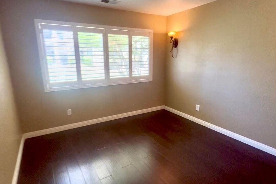 1st image of 78650 Avenue 42 APT 207