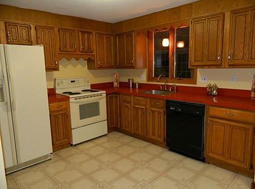 2nd image of 33 Kwedar Ave