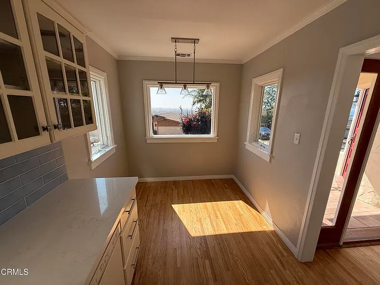 2371 Foster Ave — Photo 9