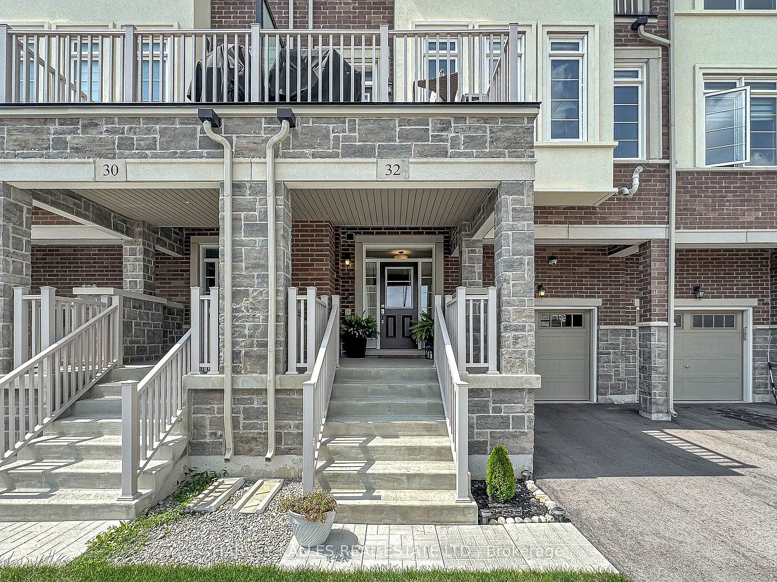 3 bed, $2,800 — Photo 2