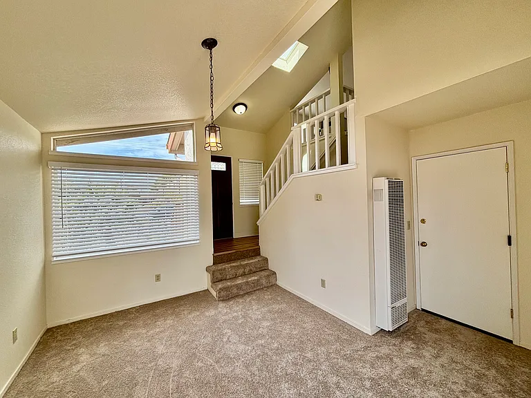 1164 Trinity Ave #A — Photo 2