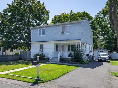 30 45th Street, Copiague, NY, 11726