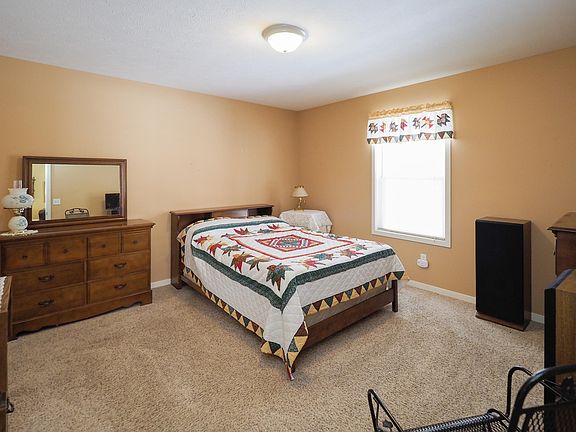 4th image of 107 Depot Hill Ct